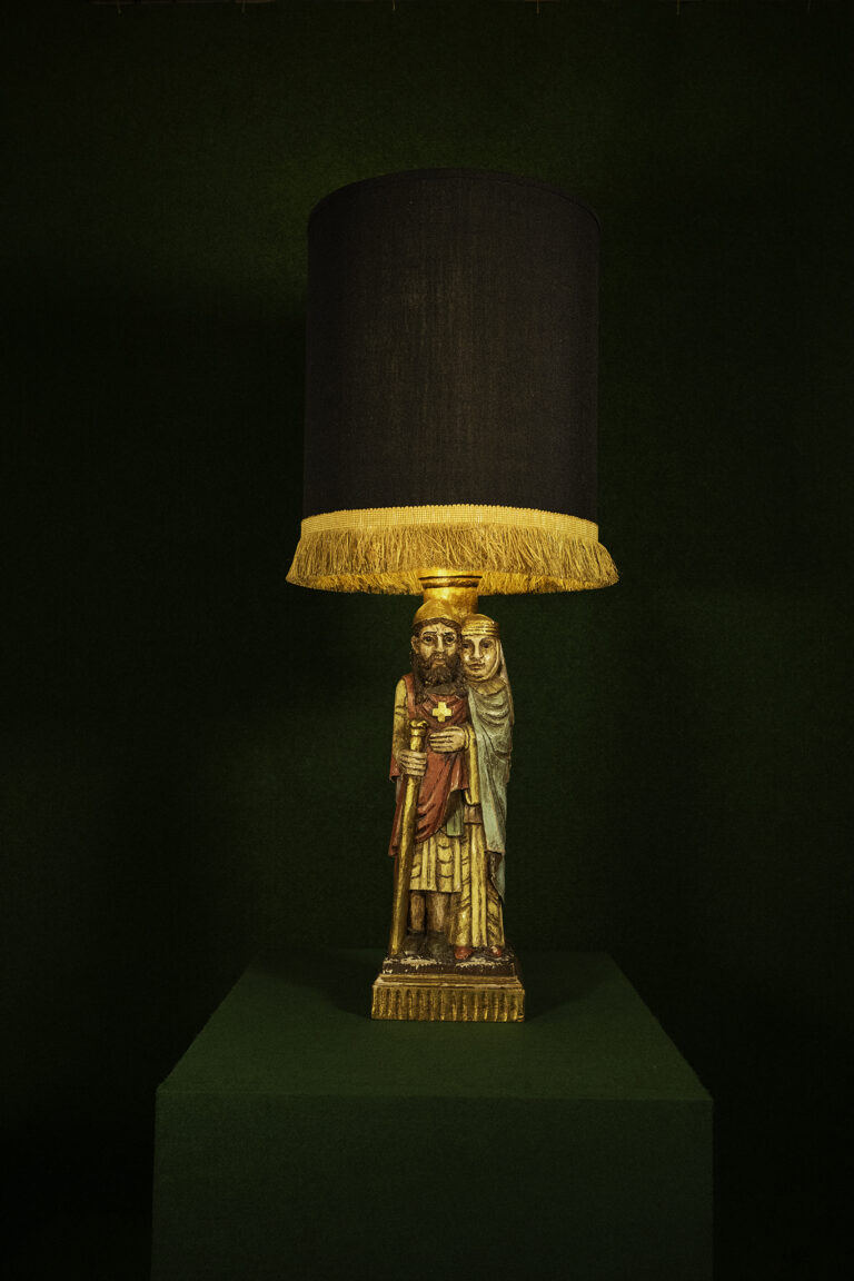 Statuette polychrome religieuse en bois